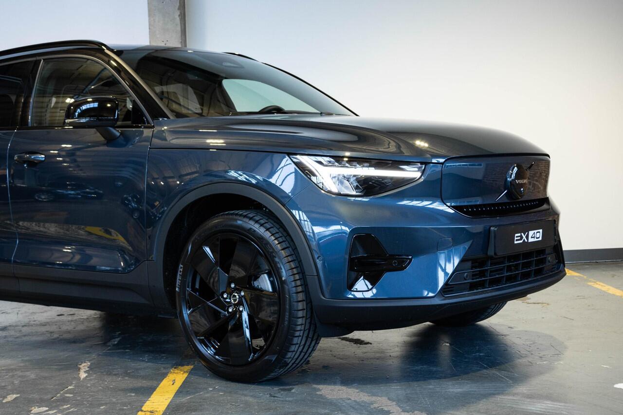 Volvo EX40 Single Motor Extended Range Ultra Black Ed. | Panoramadak | Verwarmbare voorstoelen&stuurwiel | | Premium audio by Harman Kardon | Elektrisch Verstelbare Voorstoelen | 360º Camera | Warmtepomp |