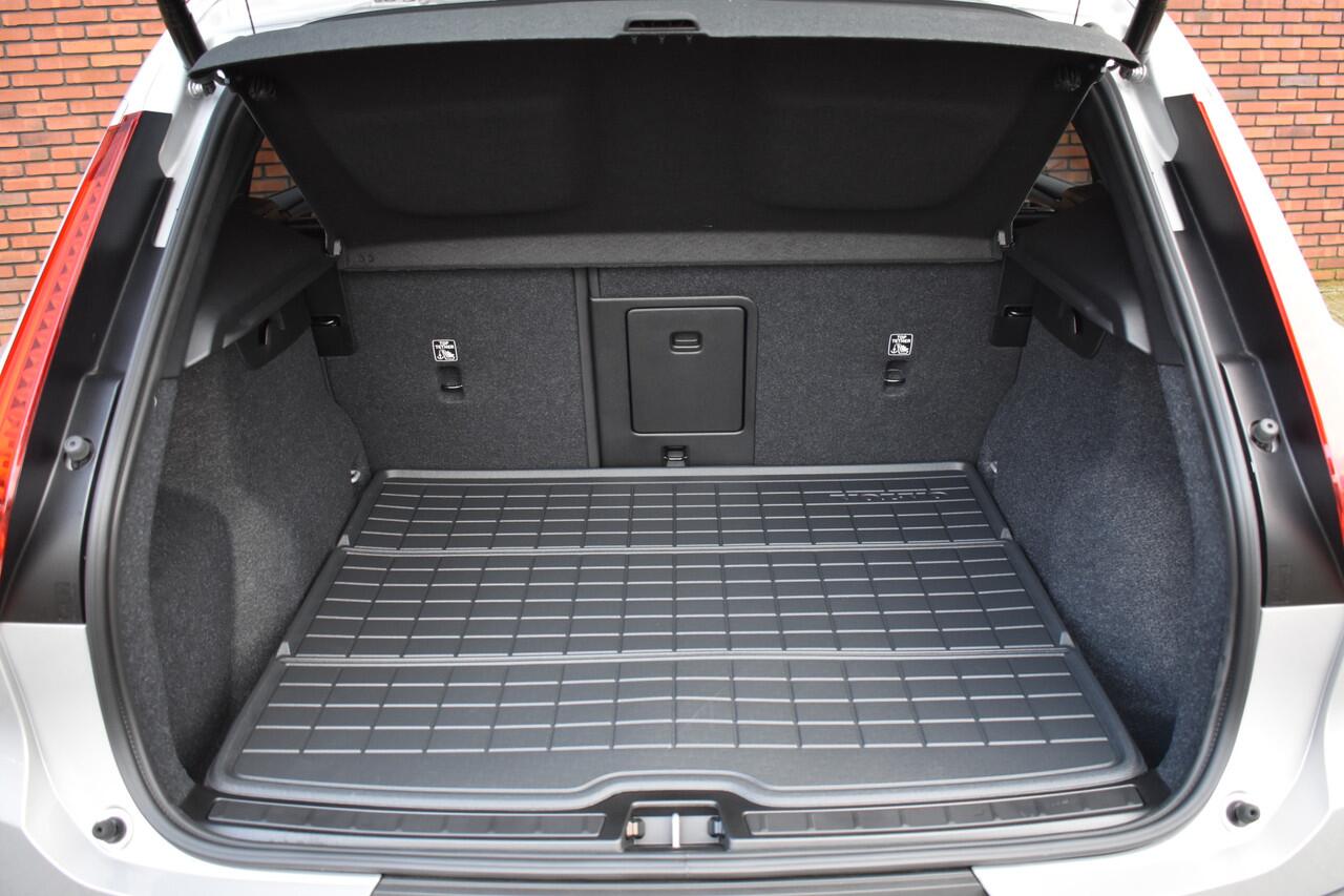 Volvo EX40 Extended Range 252PK Ultra 82 kWh | Demo deal |