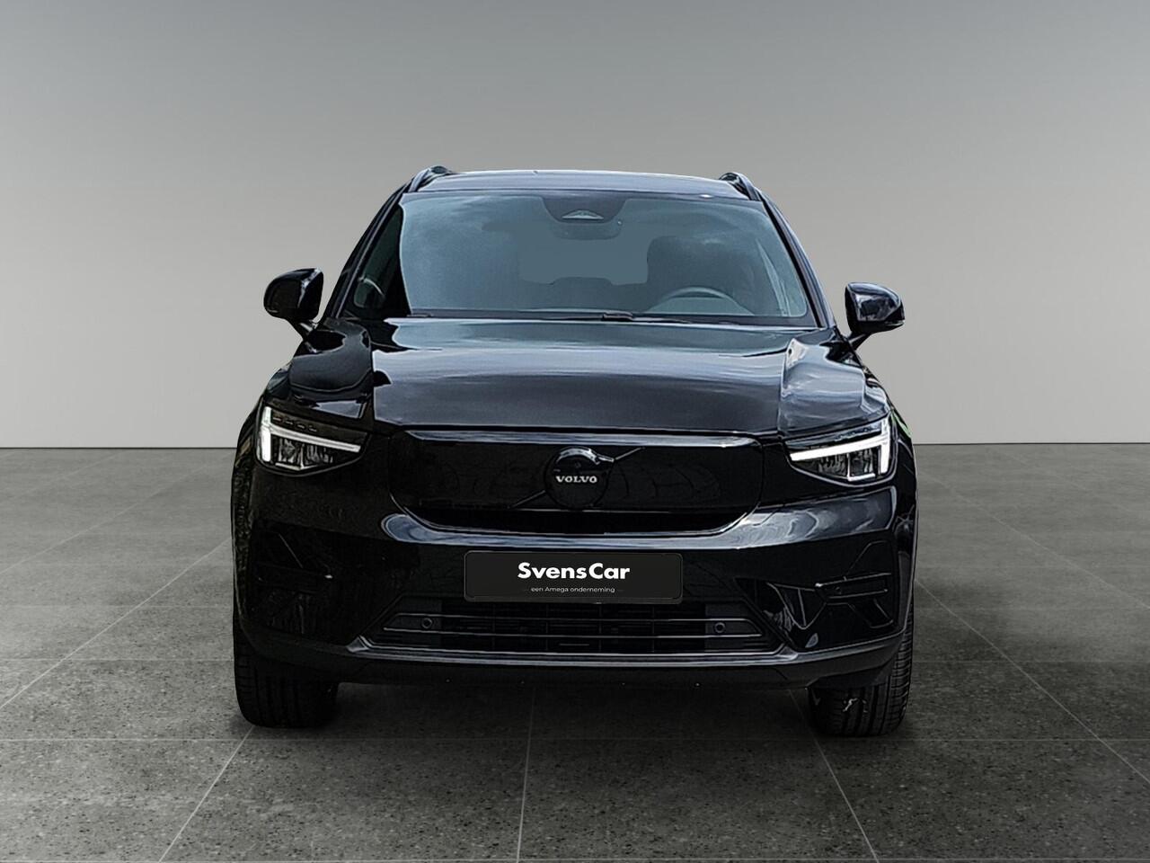 Volvo EX40 Single Motor Extended Range Plus Black Ed. 82 kWh | Extra getint glas | Keyless Entry | Harman/Kardon Audio | Stoelverwarming |