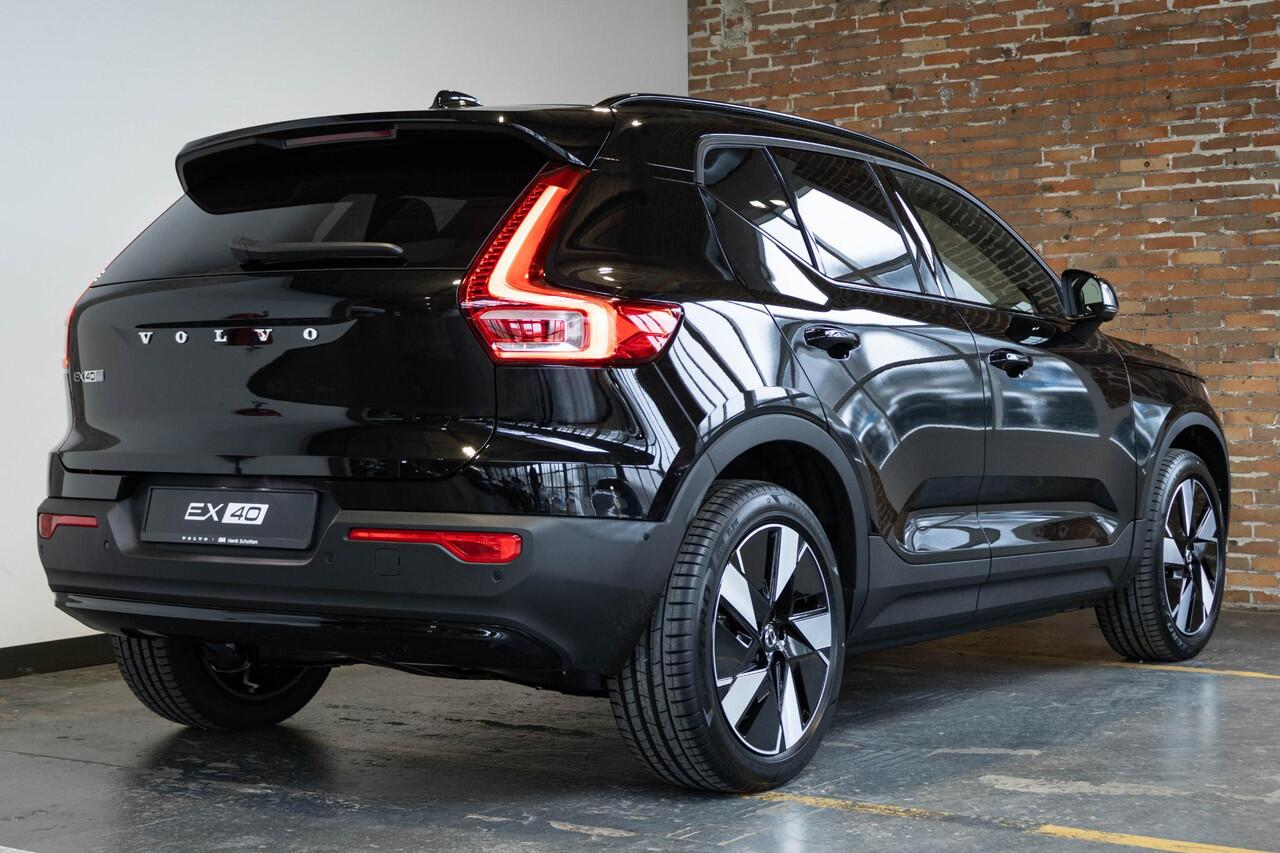 Volvo EX40 Single Motor Extended Range Ultra | Panoramadak | Verwarmbare voorstoelen&stuurwiel | Premium audio by Harman Kardon | Apple carplay/Android auto | Adaptive cruise control | Elektrisch Verstelbare Voorstoelen | 360º Camera | Warmtepomp