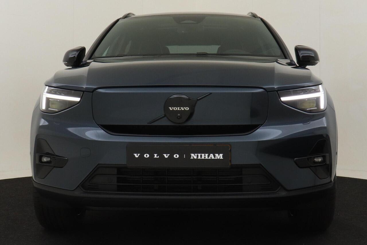 Volvo EX40 SINGLE MOTOR EXTENDED RANGE ULTRA BLACK ED. 82 kWh -PANO.DAK|HARMAN/KARDON|360°CAM|ADAP.LED|POWER-SEATS|20"