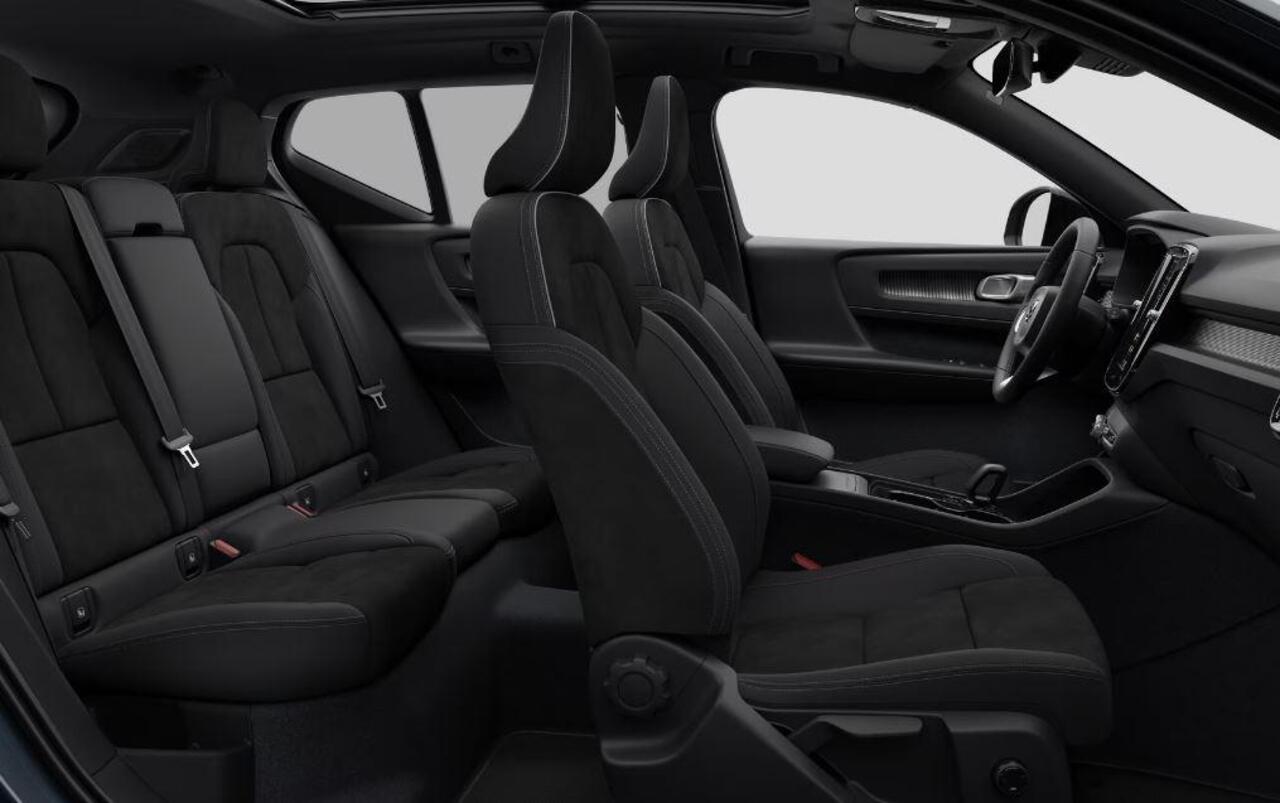 Volvo EX40 252PK Single Motor Extended Range 82 kWh Plus / Lounge Pakket / Panoramadak / 360 Camera / Extra getint glas / 20'' Velgen / Nubuck bekleding