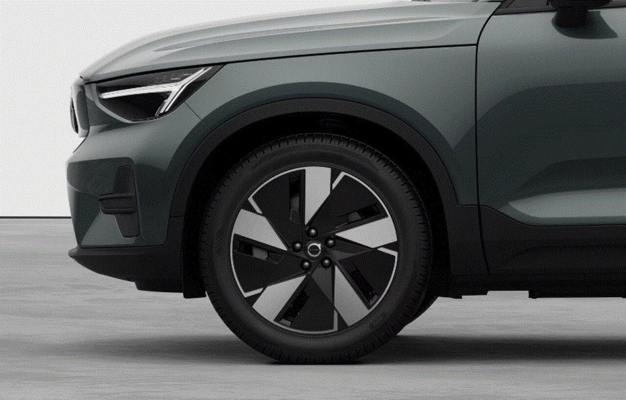 Volvo EX40 252PK Single Motor Extended Range 82 kWh Business Edition/ Navigatie / Camera / Adaptive Cruise control / Stuur & Stoelverwarming / Harman Kardon / Getinte Ramen / 19" LM Velgen