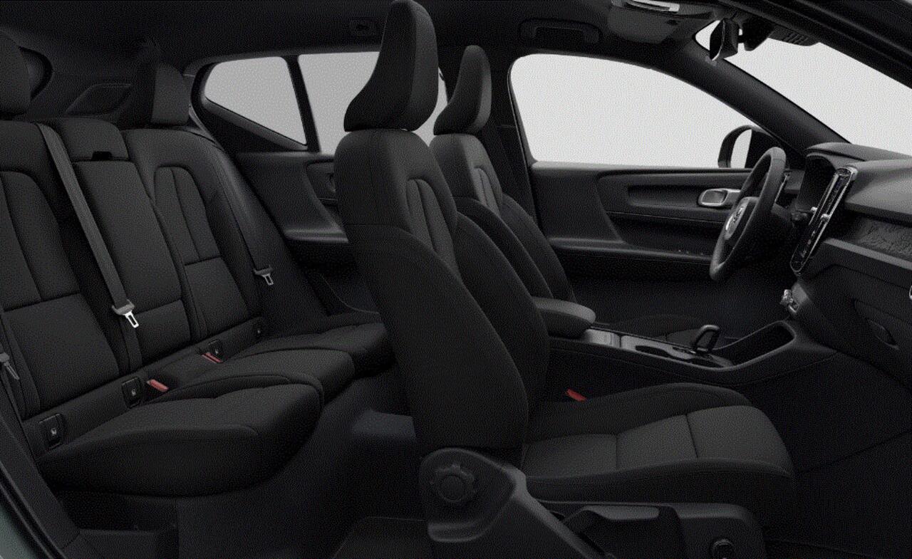 Volvo EX40 252PK Single Motor Extended Range 82 kWh Business Edition/ Navigatie / Camera / Adaptive Cruise control / Stuur & Stoelverwarming / Harman Kardon / Getinte Ramen / 19" LM Velgen