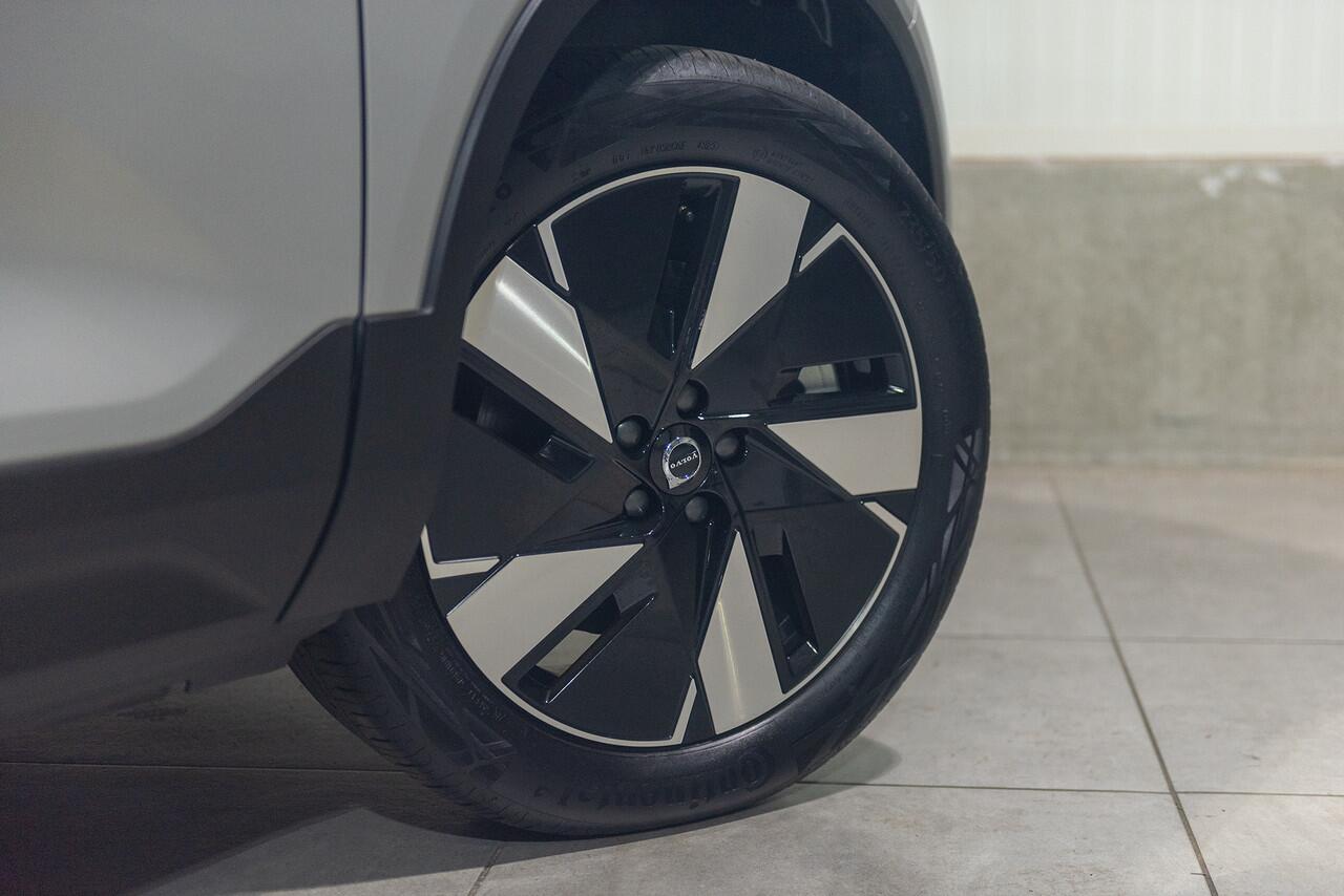 Volvo EX40 Recharge -NIEUW- fiscaal voordeel '25 - Plus Single Motor 238pk