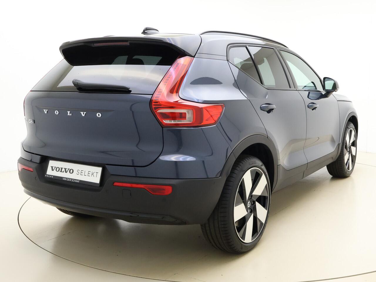 Volvo EX40 Twin Motor Ultra / 17% Bijtelling / NIEUW / DIRECT LEVERBAAR / MY26 / 20'' / Extra getint glas / Denim Blue /