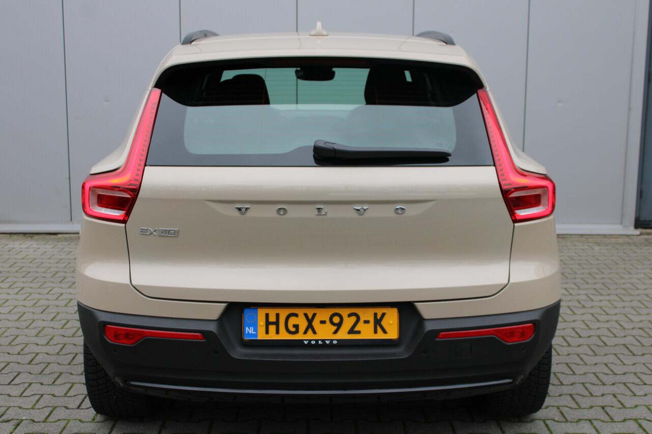 Volvo EX40 Single Motor Extended Range Plus 82 kWh | Trekhaak | Stoelverwarming | Warmtepomp