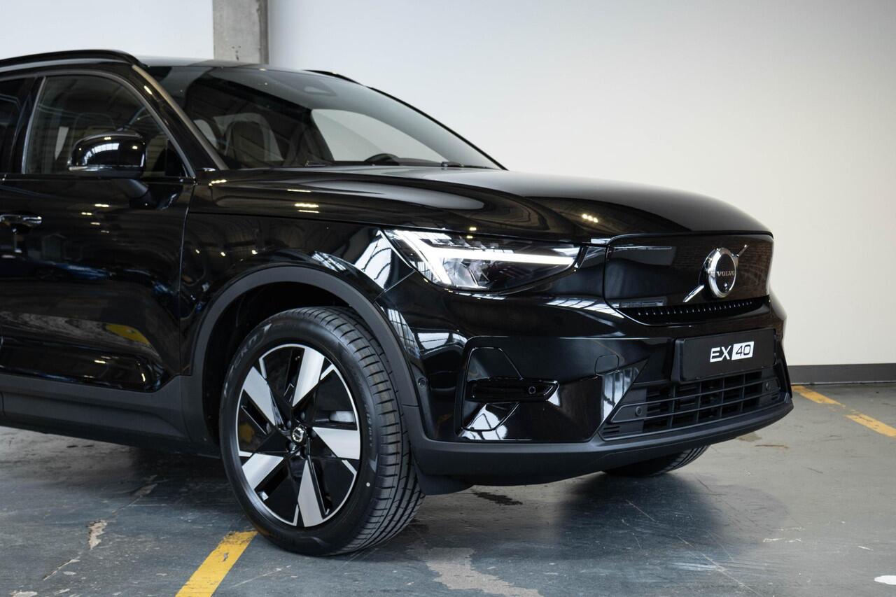 Volvo EX40 Single Motor Extended Range Ultra | Panoramadak | Verwarmbare voorstoelen&stuurwiel | Premium audio by Harman Kardon | Apple carplay/Android auto | Adaptive cruise control | Elektrisch Verstelbare Voorstoelen | 360º Camera | Warmtepomp