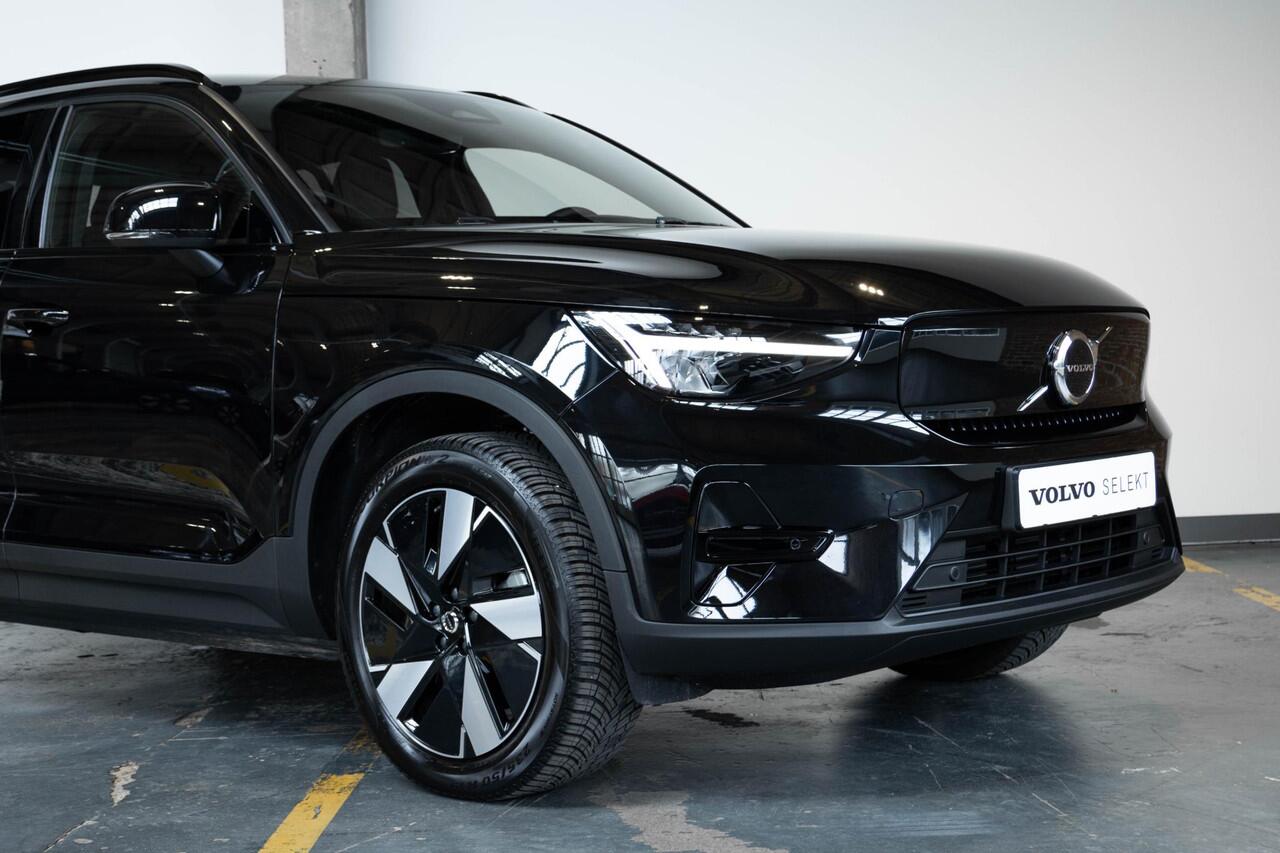 Volvo EX40 Single Motor Extended Range Plus 82 kWh | Stoelverwarming | Google infotainment | Adaptive Cruise Control | Parkeercamera | Harman Kardon Premium Audio | Warmtepomp | Parkeersensoren voor + achter