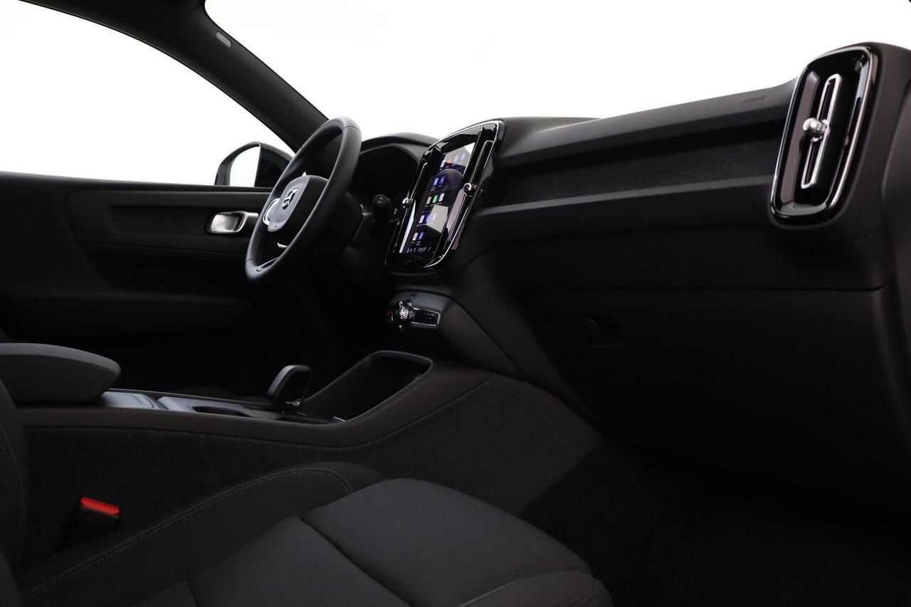 Volvo EX40 SINGLE MOTOR CORE 70 kWh -CLIMATE|TREKHAAK|CAMERA|GOOGLE