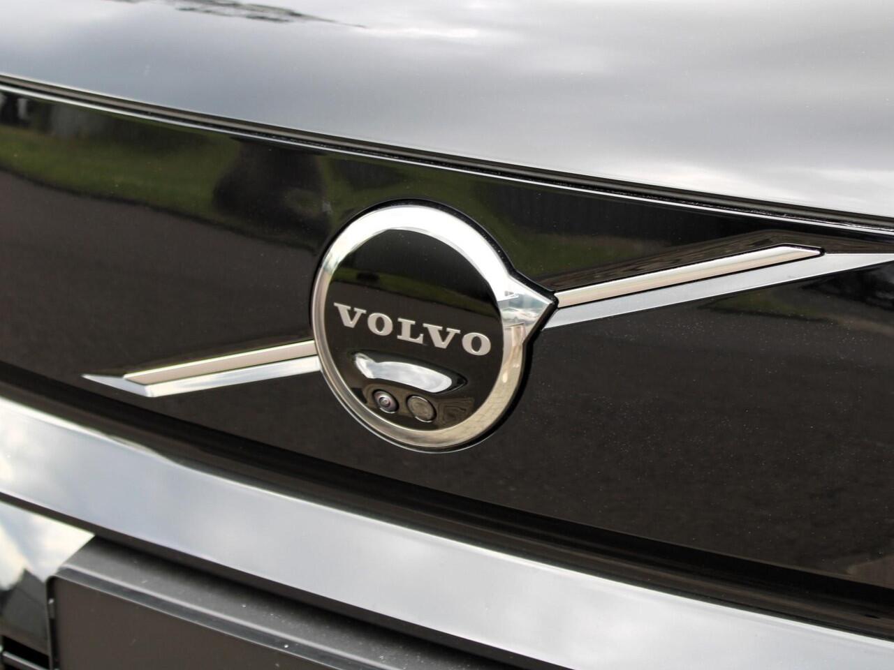 Volvo EX90 Twin Motor Performance Ultra Automaat / Luchtvering / Bowers & Wilkens audio / 22" velgen / Pilot Assist Pack / Climate Pack / Privacy Glass