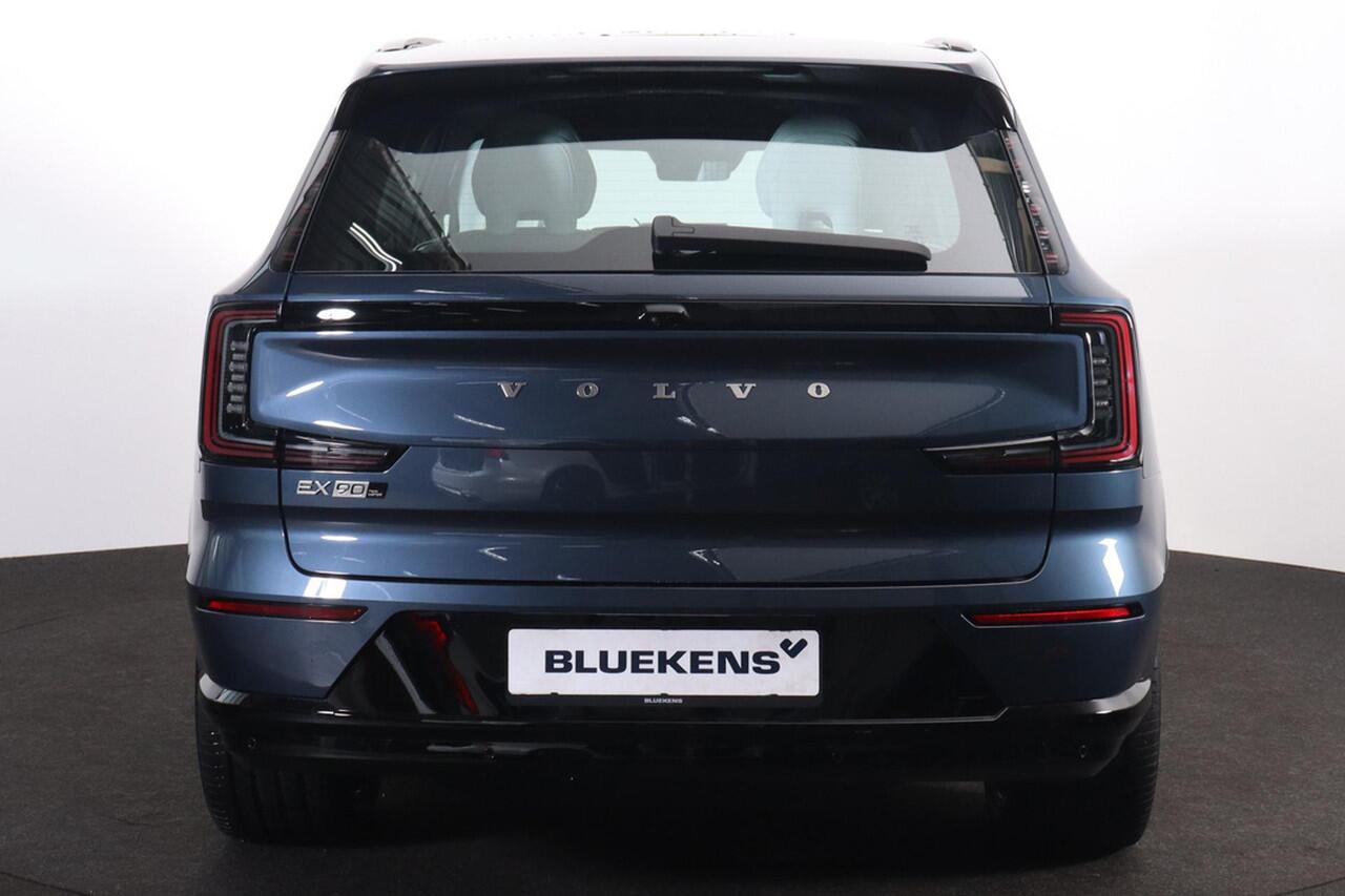 Volvo EX90 Twin Motor Ultra 7p. 111 kWh - Luchtvering - Panoramadak - IntelliSafe Assist & Surround - 360º Camera - Bose audio - Verwarmde voorstoelen - Parkeersensoren voor & achter - Head up display - 21' LMV - Trekhaak inklapbaar