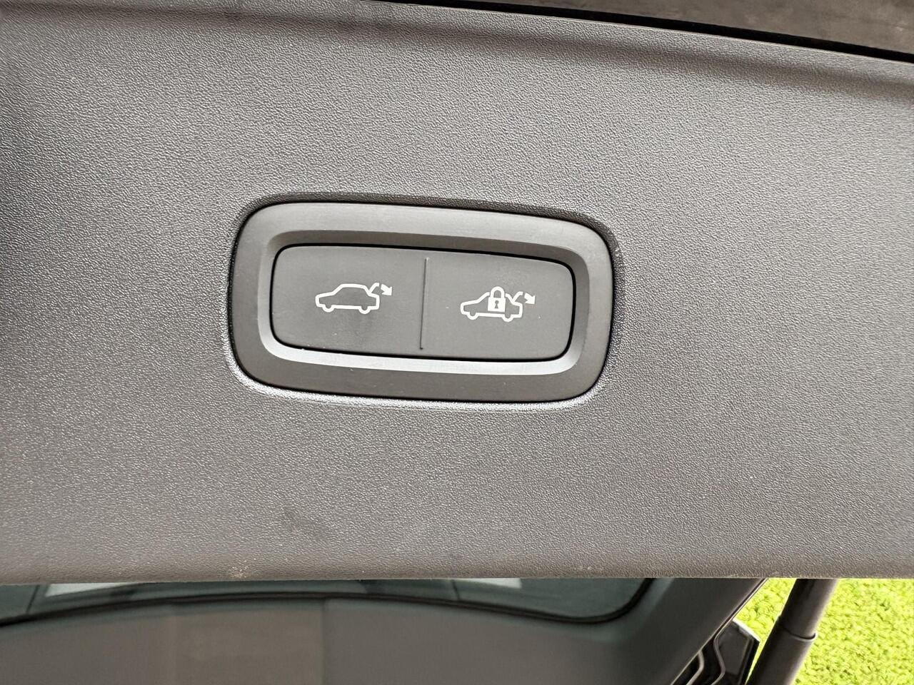 Volvo EX90 Twin Motor Performance Ultra 7 Persoons | Bowers & Wilkins | Luchtvering | Driver Assist | Direct leverbaar! |