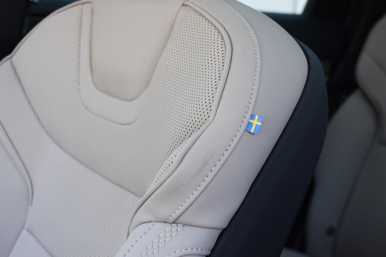 Volvo EX90 Twin Motor Ultra 7p. 111 kWh | Luchtvering | 7 zitplaatsen | Pilot assist-pakket |