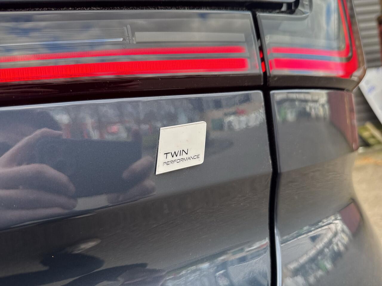 Volvo EX90 Twin Motor Performance Ultra 7p. 111 kWh / Woolblend bekleding / 22" / Luchtvering / Black Sheep pakket /