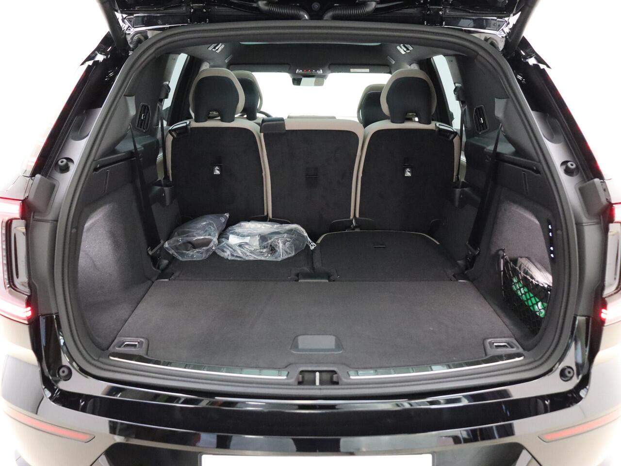 Volvo EX90 Twin Motor Perf. Ultra 7p. / Bowers&Wilkins Audio / Luchtvering / Pilot Assist Pack / Climate Pack / Extra Getint glas /