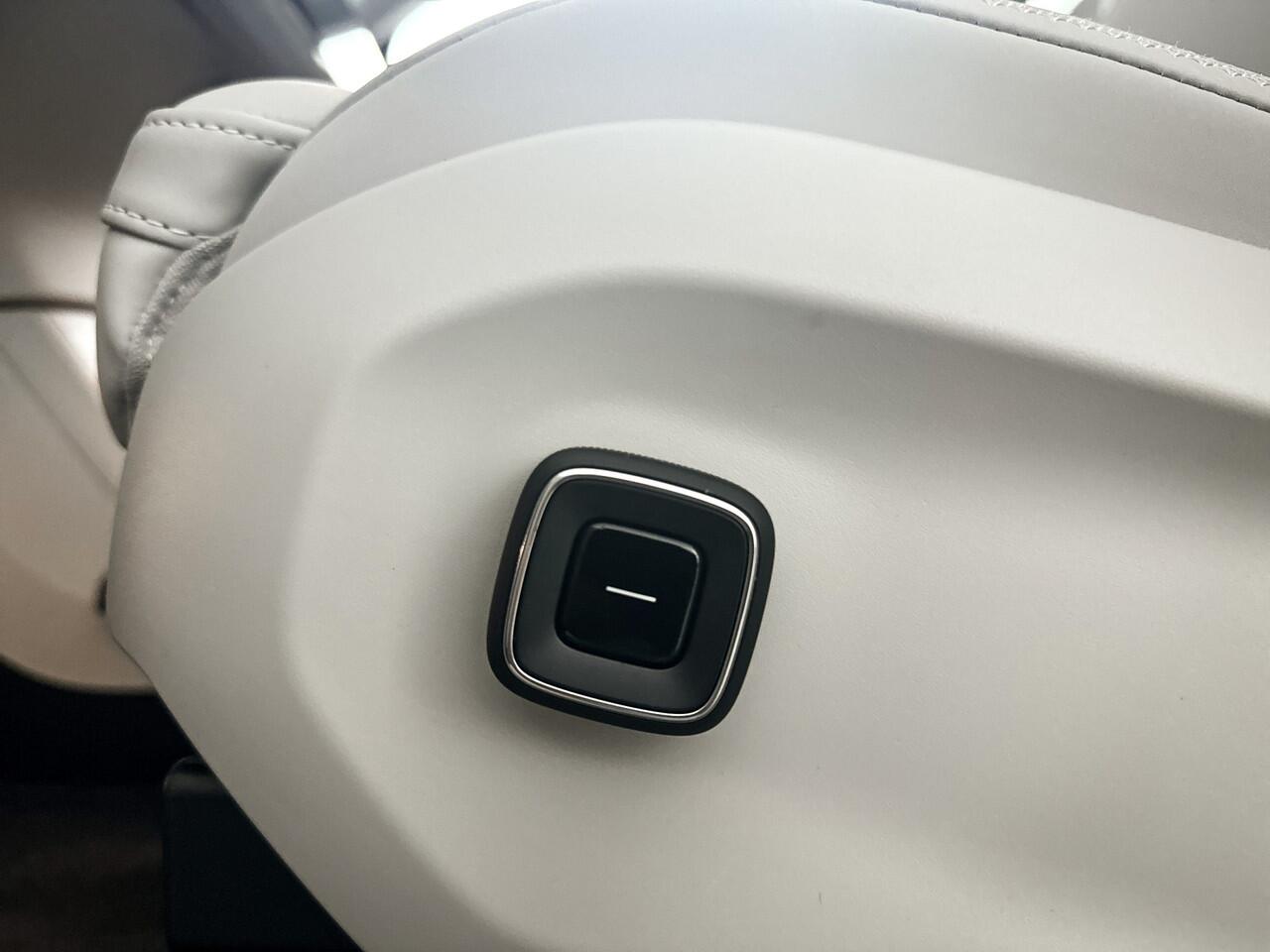 Volvo EX90 Twin Motor Performance Ultra 7p. 111 kWh | Panoramadak | 360° camera | Head-up Display | Bose Audio | Luchtvering | Stoel- en Stuurverwarming | Trekhaak