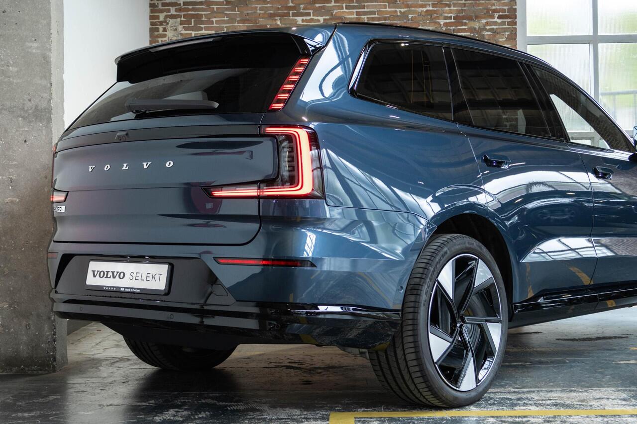 Volvo EX90 Twin Motor Performance Ultra 7p. 111 kWh | Panoramadak | Actieve Luchtvering | Verwarmbare voorstoelen en achterbank | Stuurverwarming | Premium audio | Tailor Wool Blend bekleding | Apple carplay/Android auto | Park Pilot Assist | 22 inch lichtmetalen ve