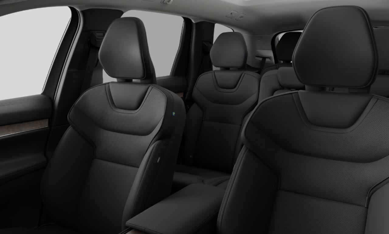 Volvo EX90 408PK Automaat Twin Motor Ultra / Panoramadak / Luchtvering / Head-up display / Stoelverwarming en stuurwielverwarming / Massagestoelen / Memory seats / Adaptive cruise control / 360 Camera / elektrische achterklep