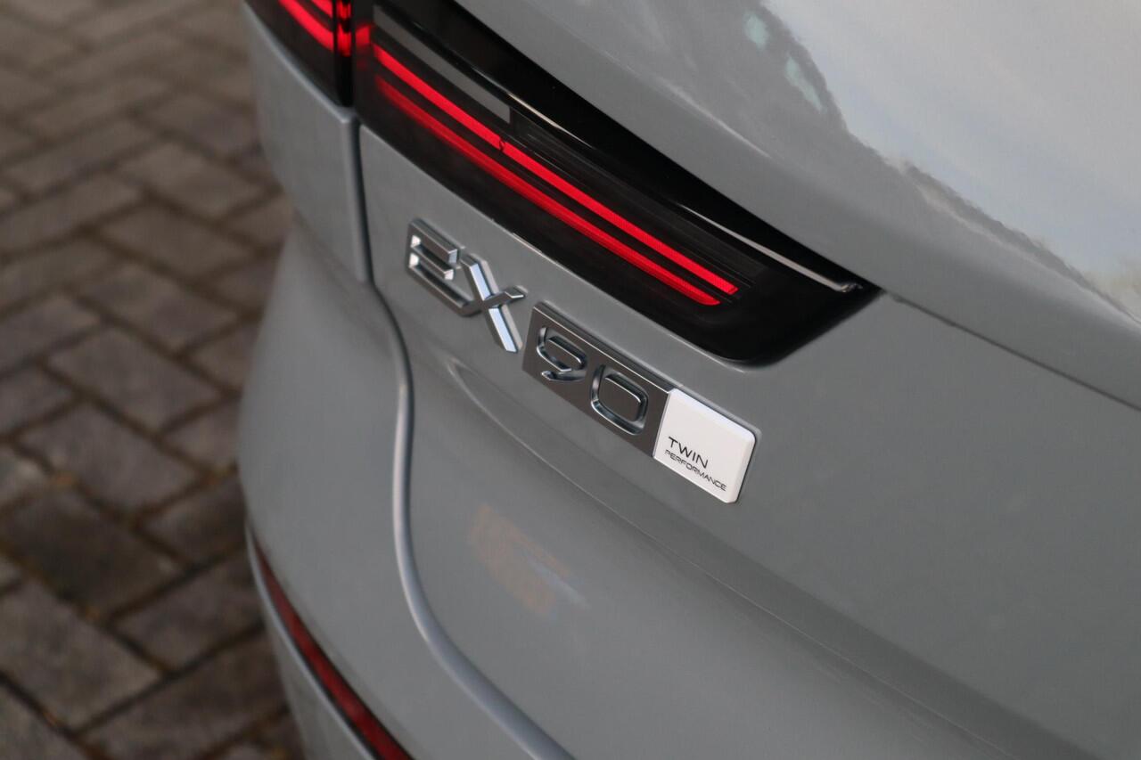 Volvo EX90 Twin Motor Performance Ultra 7p. 111 kWh