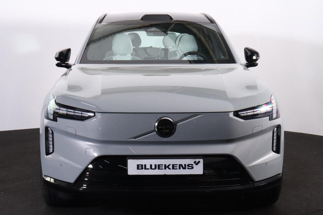 Volvo EX90 Twin Motor Ultra 7p. 111 kWh - Luchtvering - Pilot Assist Pack - Panoramadak - IntelliSafe Assist & Surround - 360º Camera - Bowers & Wilkins audio - Verwarmde voorstoelen, stuur & achterbank - Parkeersensoren voor & achter - Head up display - 22' LMV