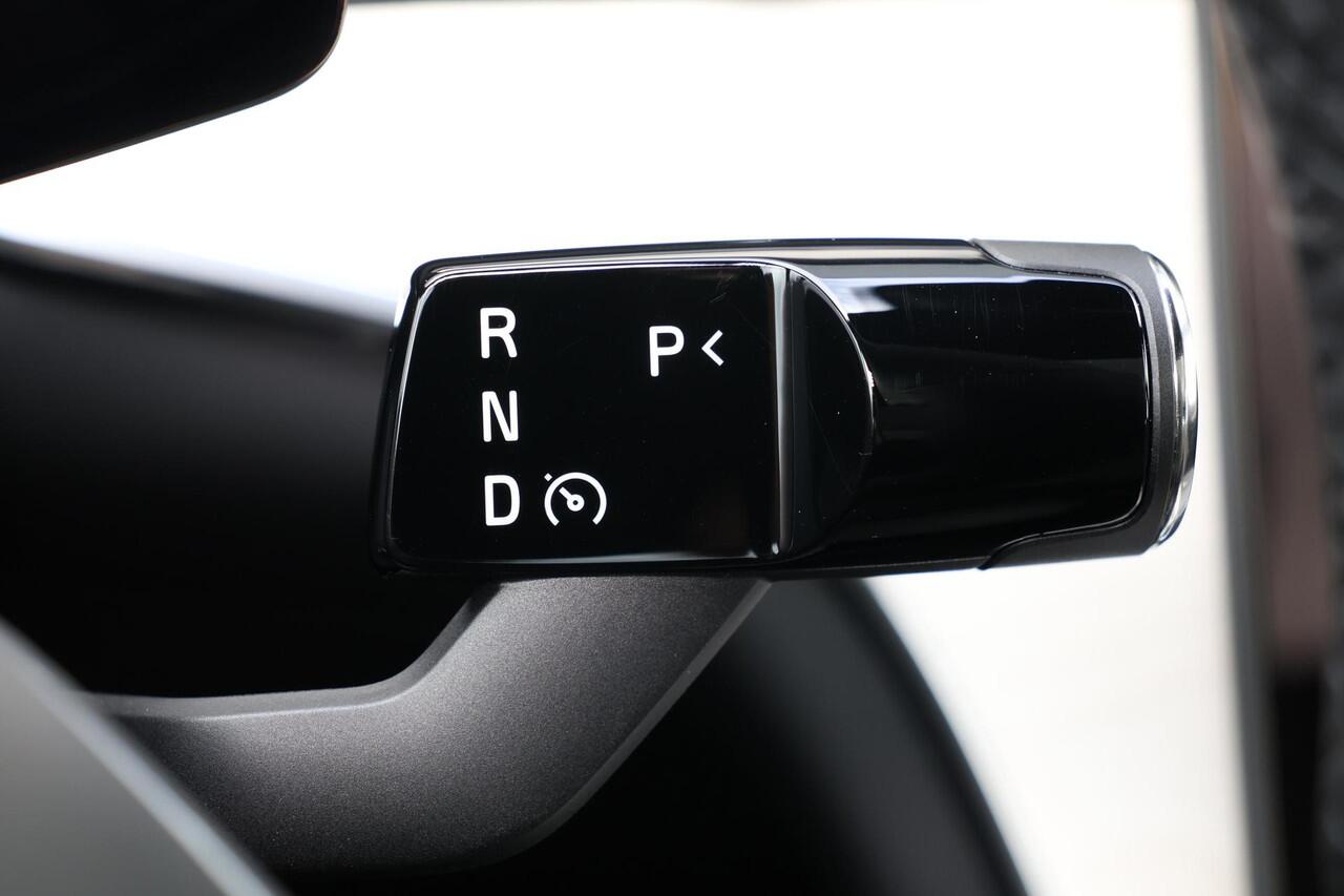 Volvo EX90 Twin Motor Performance Ultra 7p. 111 kWh - Luchtvering - Pilot Assist Pack - Panoramadak - IntelliSafe Assist & Surround - 360º Camera - Bowers & Wilkins audio - Verwarmde voorstoelen, stuur & achterbank - Parkeersensoren voor & achter - Head up display -