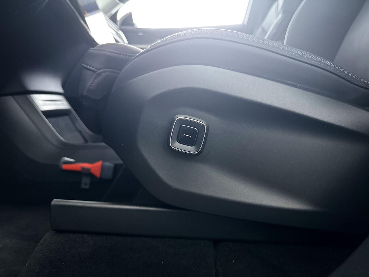 Volvo EX90 Twin Motor Performance Ultra 7p. 111 kWh | Panoramadak | 360° camera | Head-up Display | Luchtvering | Bose Audio | Stoel- en Stuurverwarming | Trekhaak