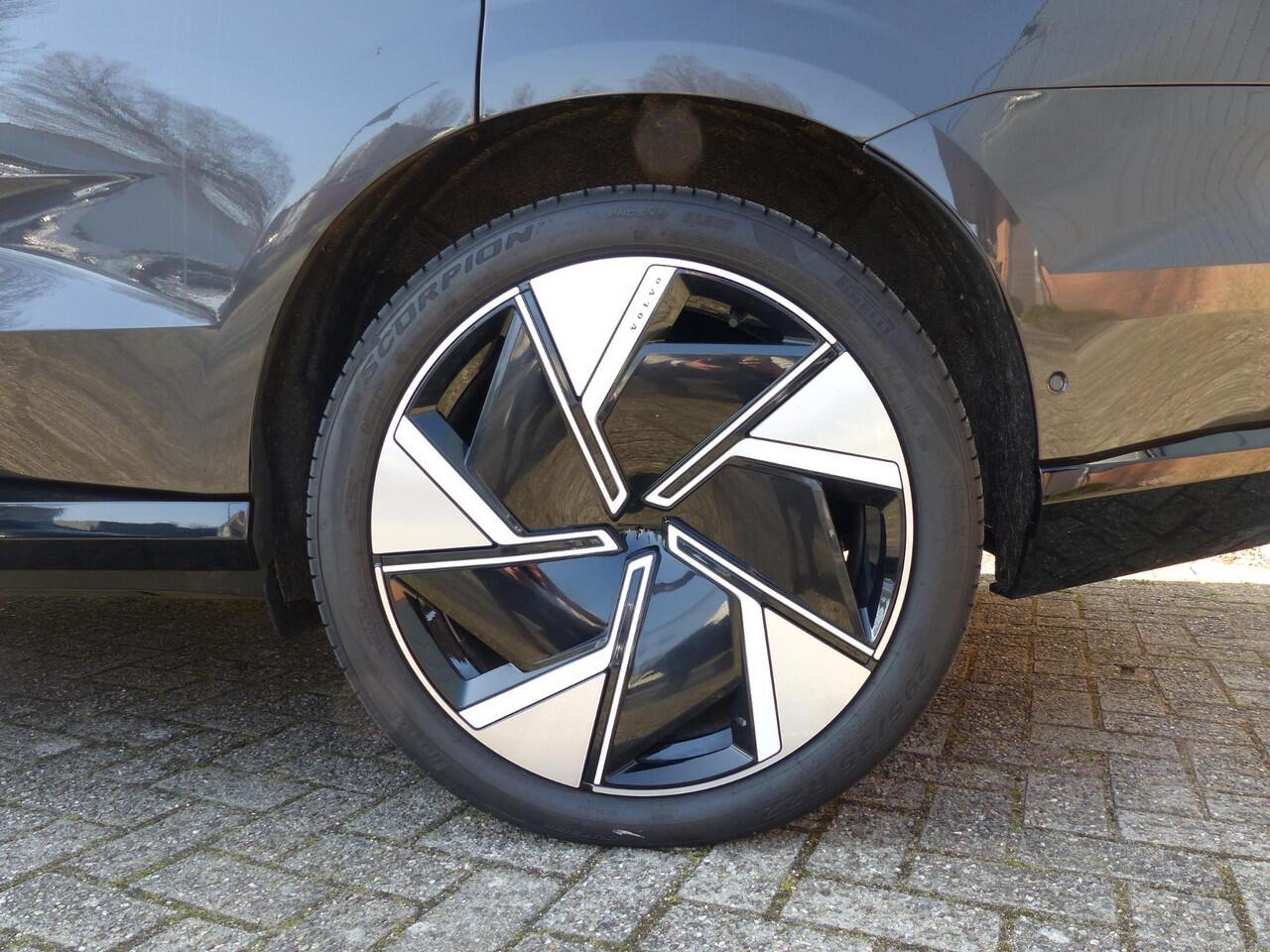 Volvo EX90 Twin Motor Performance Ultra 7p. 111 kWh