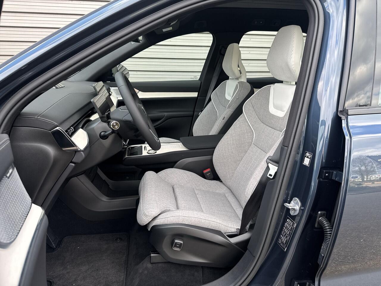 Volvo EX90 Twin Motor Performance Ultra 7p. 111 kWh / Woolblend bekleding / 22" / Luchtvering / Black Sheep pakket /