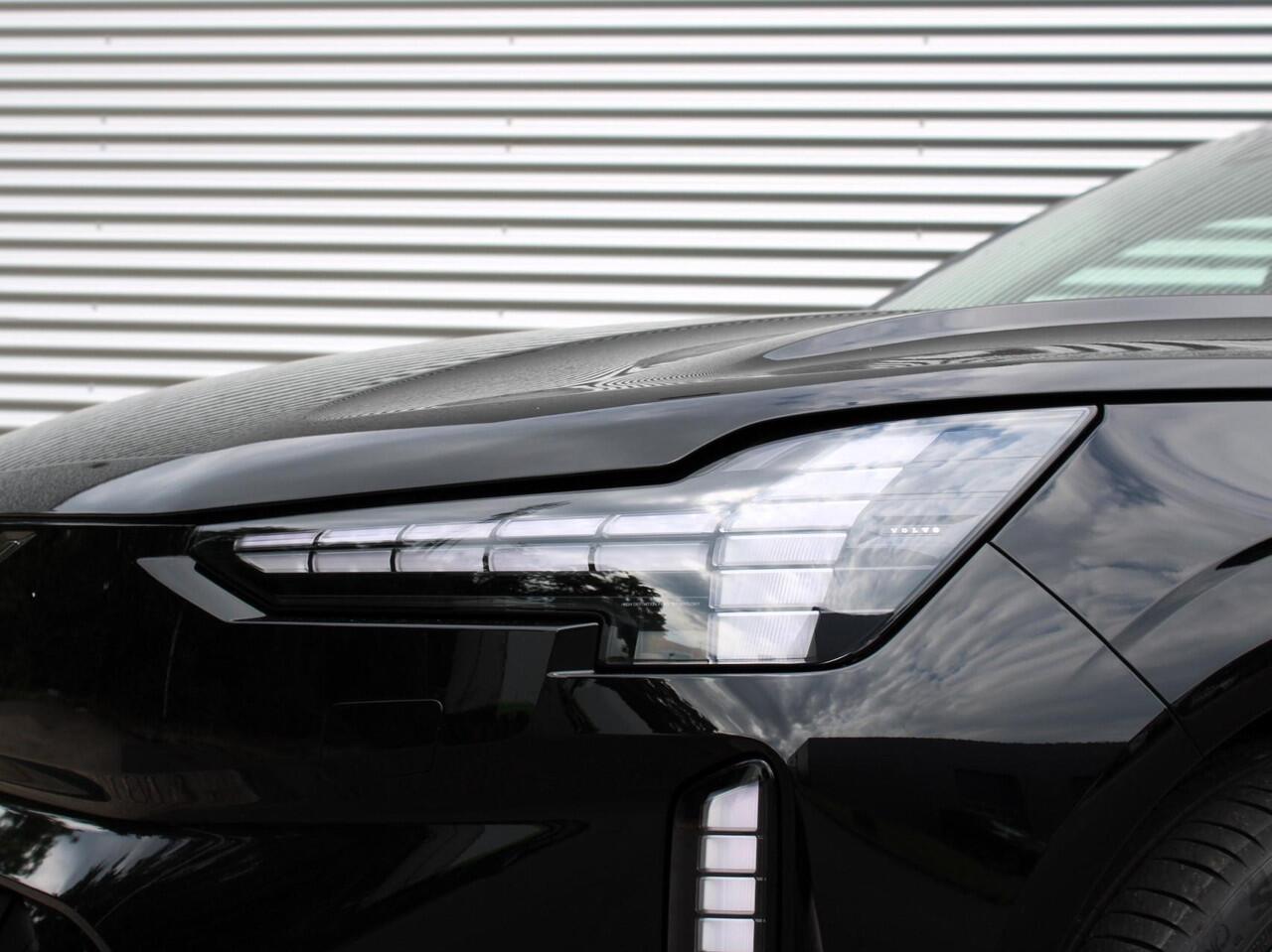 Volvo EX90 Twin Motor Performance Ultra Automaat / Luchtvering / Bowers & Wilkens audio / 22" velgen / Pilot Assist Pack / Climate Pack / Privacy Glass