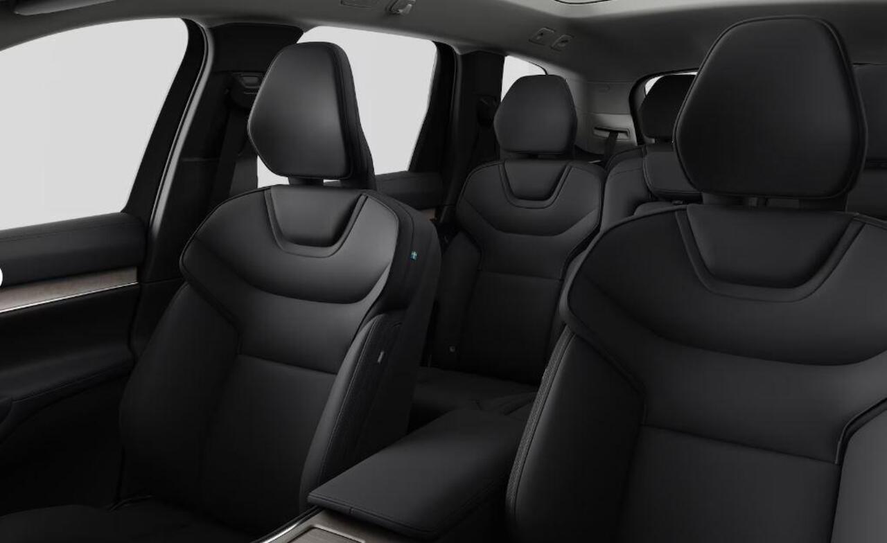 Volvo EX90 517PK Twin Motor Performance 111 kWh Ultra 7 zitplaatsen / Pilot Assist Pakket / Climate pack / Luchtvering / 21'' 8-Spaaks velgen