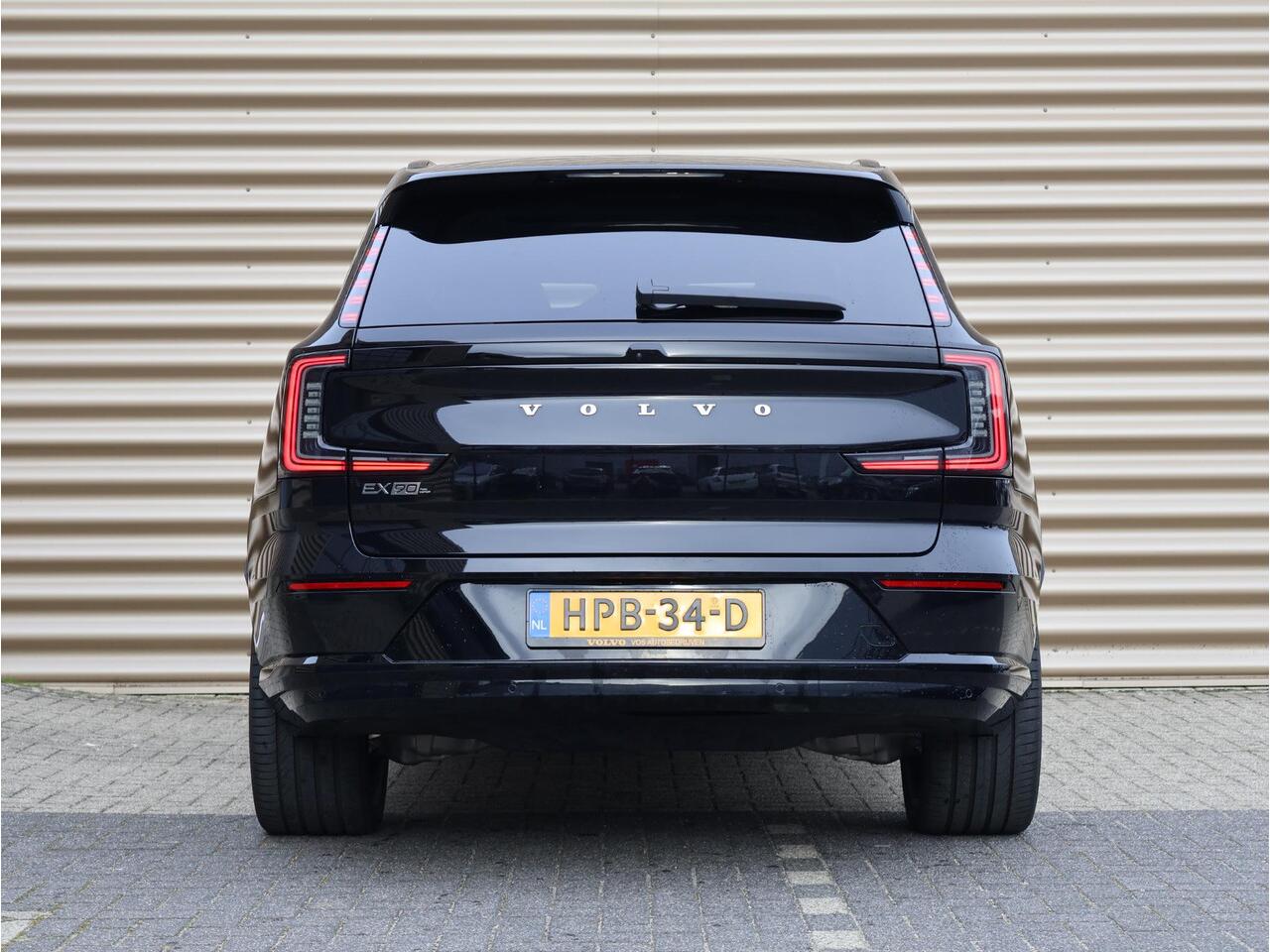 Volvo EX90 Twin Motor Ultra 7p. 111 kWh | Luchtvering | Trekhaak elektr. | Climate pack