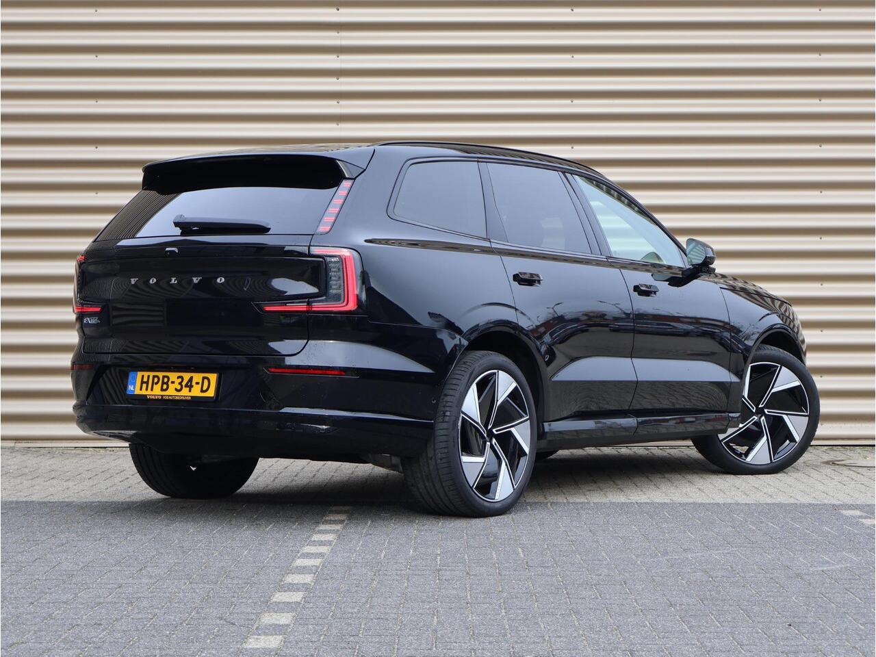 Volvo EX90 Twin Motor Ultra 7p. 111 kWh | Luchtvering | Trekhaak elektr. | Climate pack