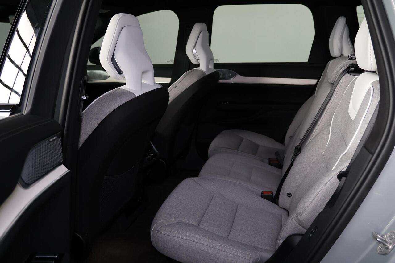 Volvo EX90 Twin Motor Ultra 7p. 111 kWh - Luchtvering - Pilot Assist Pack - Panoramadak - IntelliSafe Assist & Surround - 360º Camera - Bowers & Wilkins audio - Verwarmde voorstoelen, stuur & achterbank - Parkeersensoren voor & achter - Head up display - 22' LMV