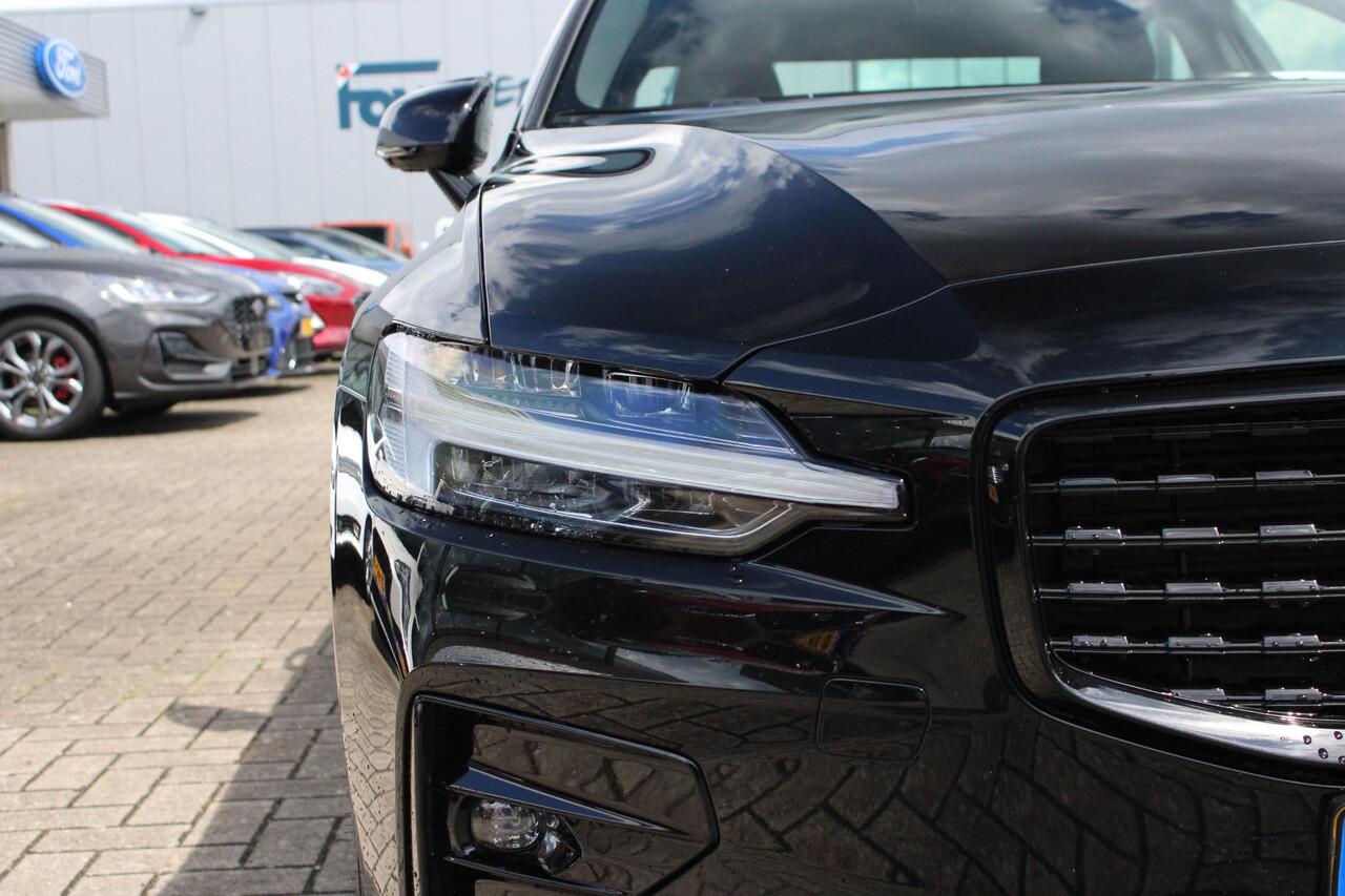 Volvo S60 2.0 B3 R-Design | zuid | Wegklapbare Trekhaak | Lederen Stoelbekleding | Climate Control | Cruise Control | Achteruitrijcamera |