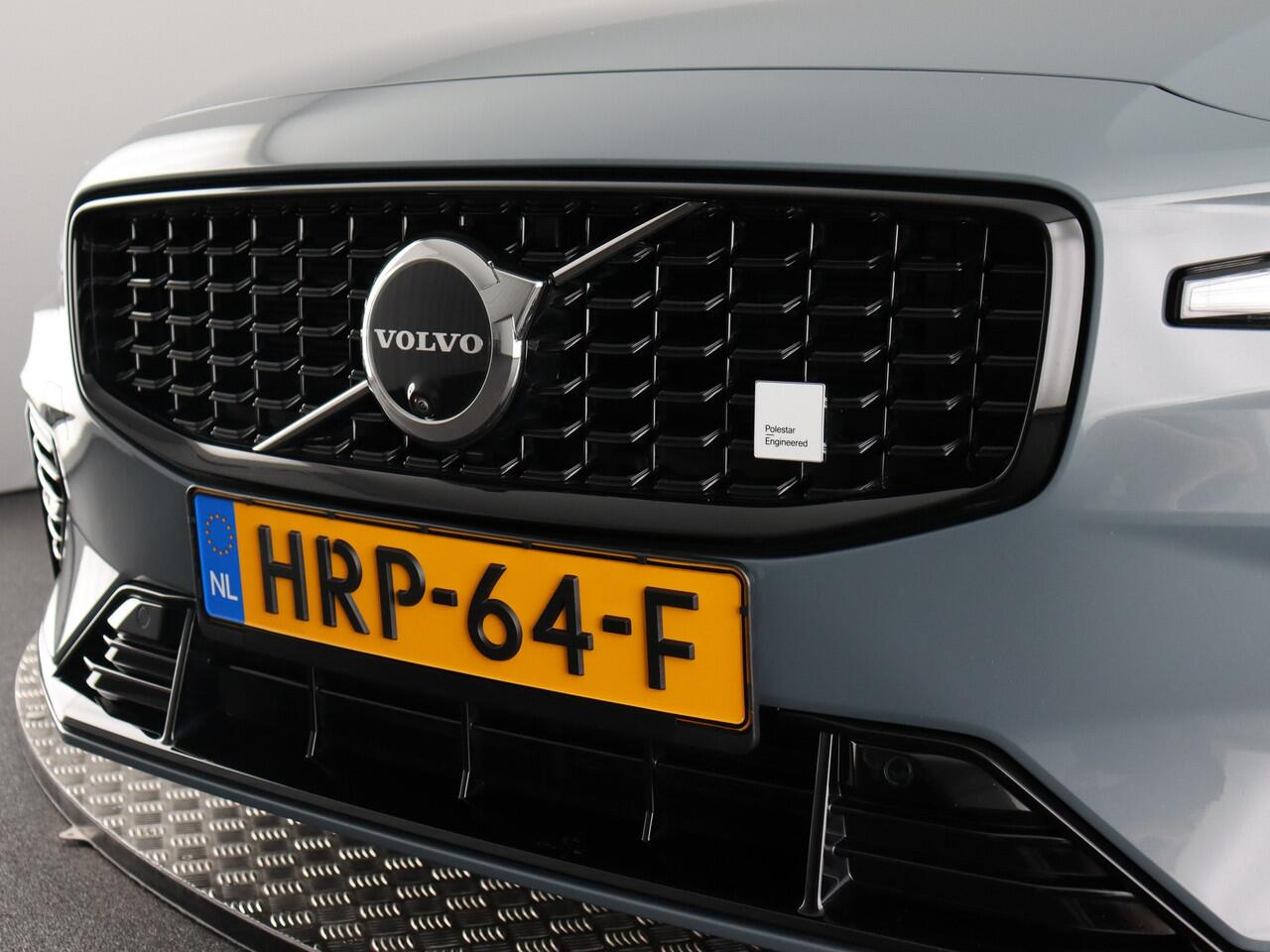 Volvo S60 2.0 T8 AWD Polestar Engineered 456Pk Long Range (Pano / Gelaagd glas / Öhlins / Bower&Wilkins / 360 Camera / Head up)