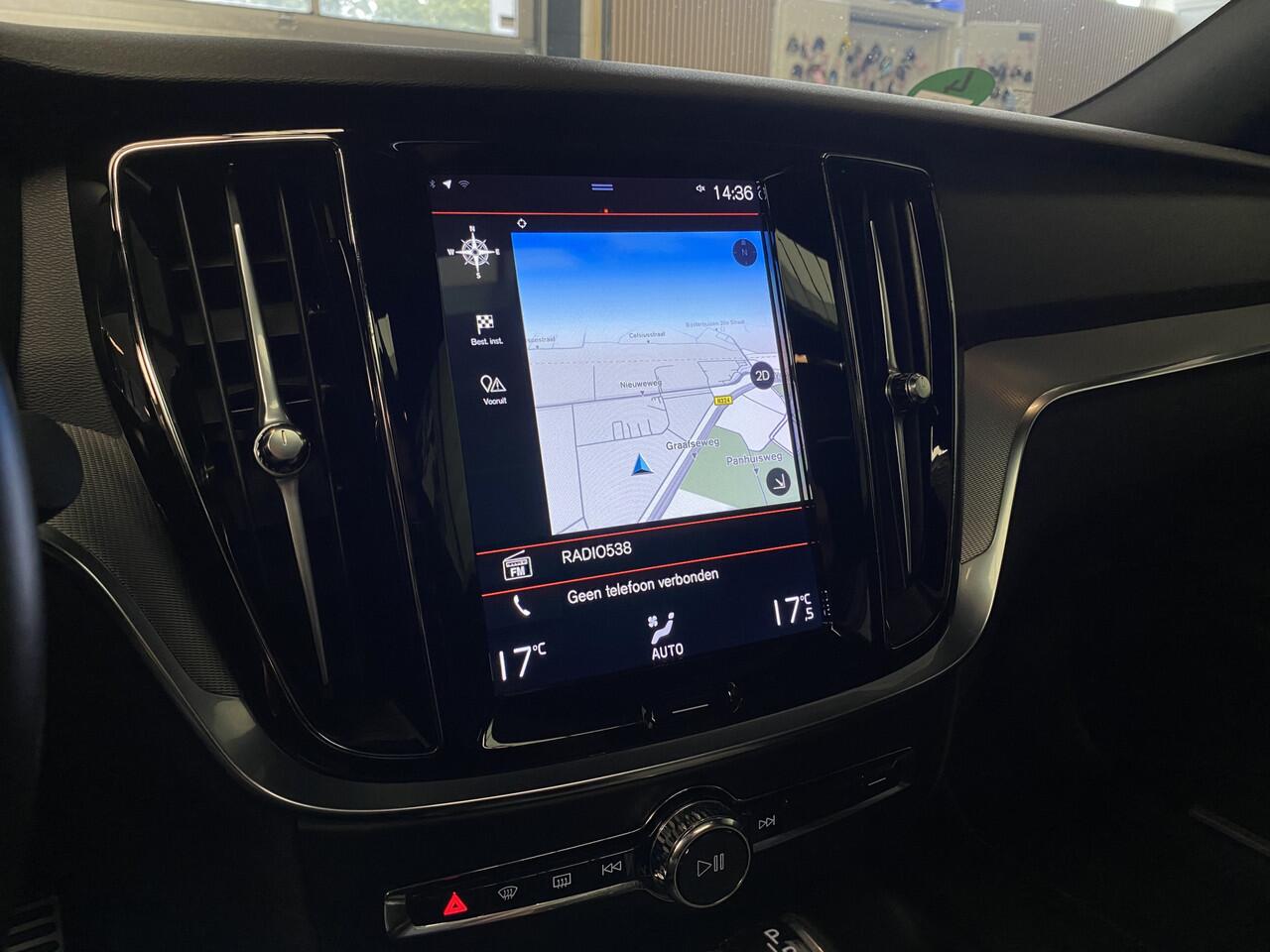 Volvo S60 2.0 T4 R-Design Panorama-dak, Camera, Trekhaak