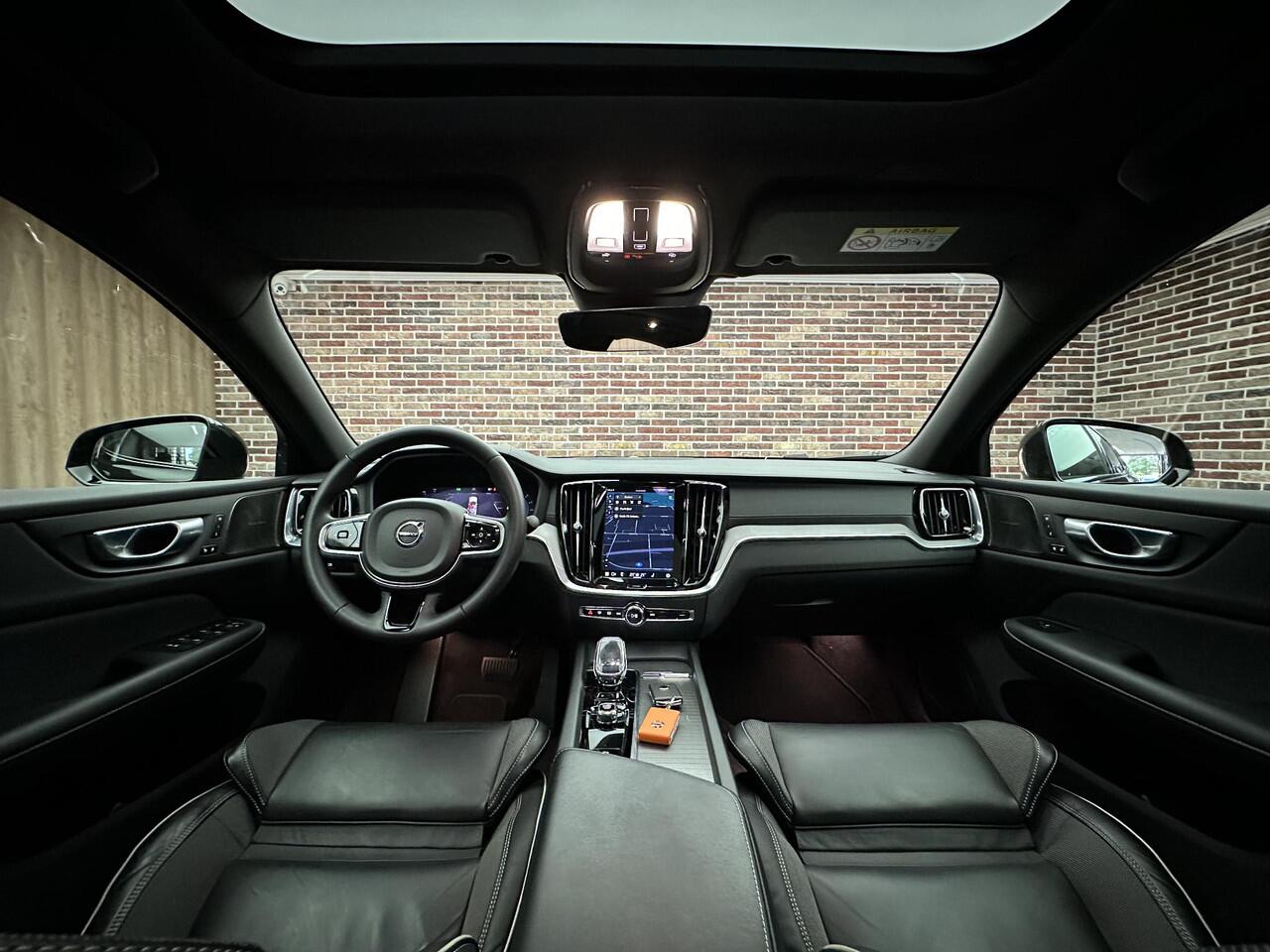 Volvo S60 2.0 B5 AWD Ultimate Dark | Dak| CarPlay| Head-up| H/K| BTW auto|