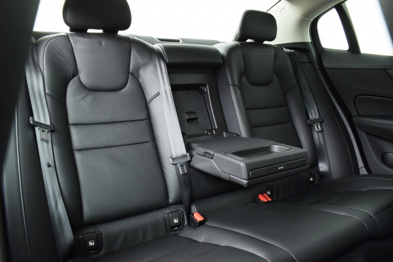 Volvo S60 2.0 B3 Inscription | Schuifdak o ACC o Leder o 19" o 1e Eig.