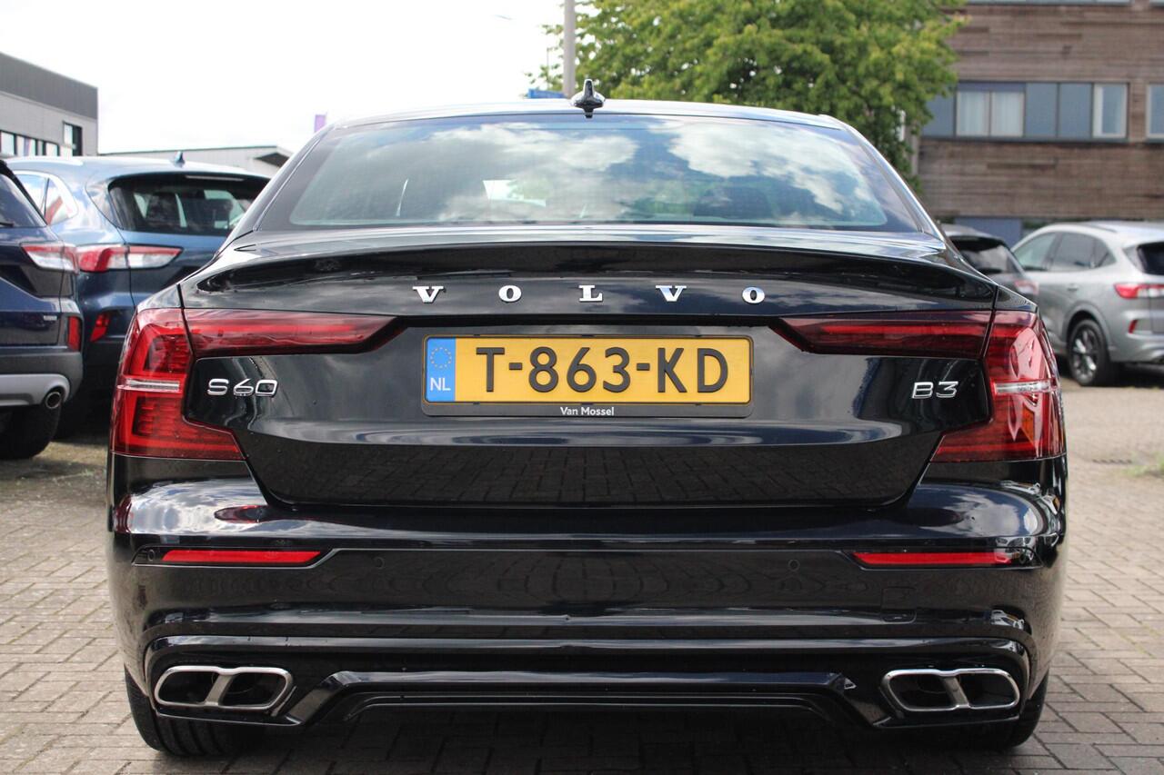 Volvo S60 2.0 B3 R-Design | zuid | Wegklapbare Trekhaak | Lederen Stoelbekleding | Climate Control | Cruise Control | Achteruitrijcamera |