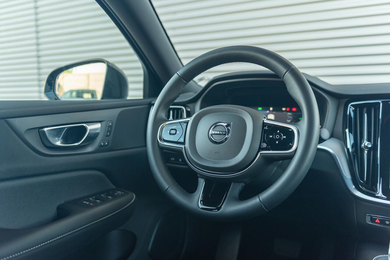 Volvo S60 T6 Aut. LongRange Ultimate Dark ACC Leder Stoel+Stuurverwarming 350pk