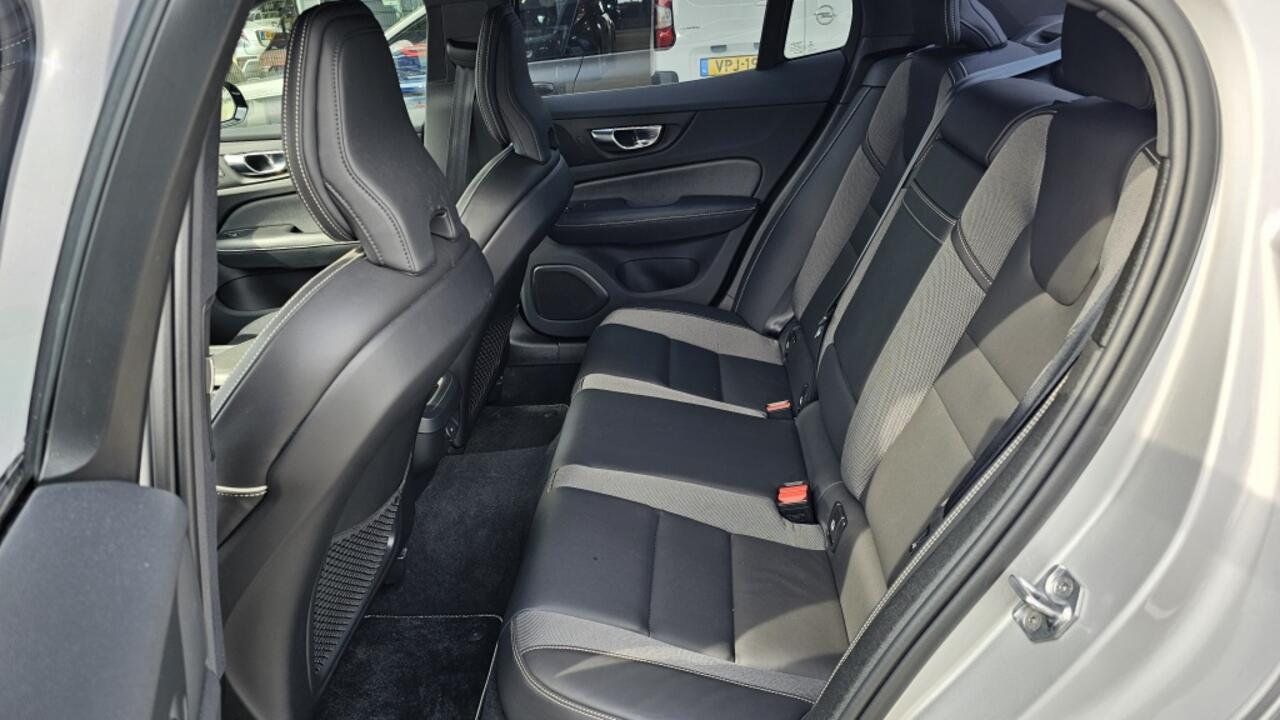 Volvo S60 2.0 B4 R-Design NL auto | All-in | dealeronderhouden