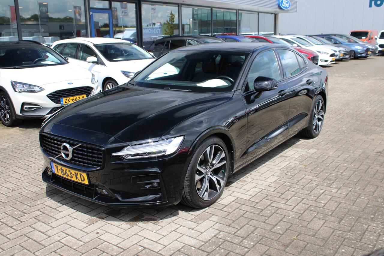 Volvo S60 2.0 B3 R-Design | zuid | Wegklapbare Trekhaak | Lederen Stoelbekleding | Climate Control | Cruise Control | Achteruitrijcamera |