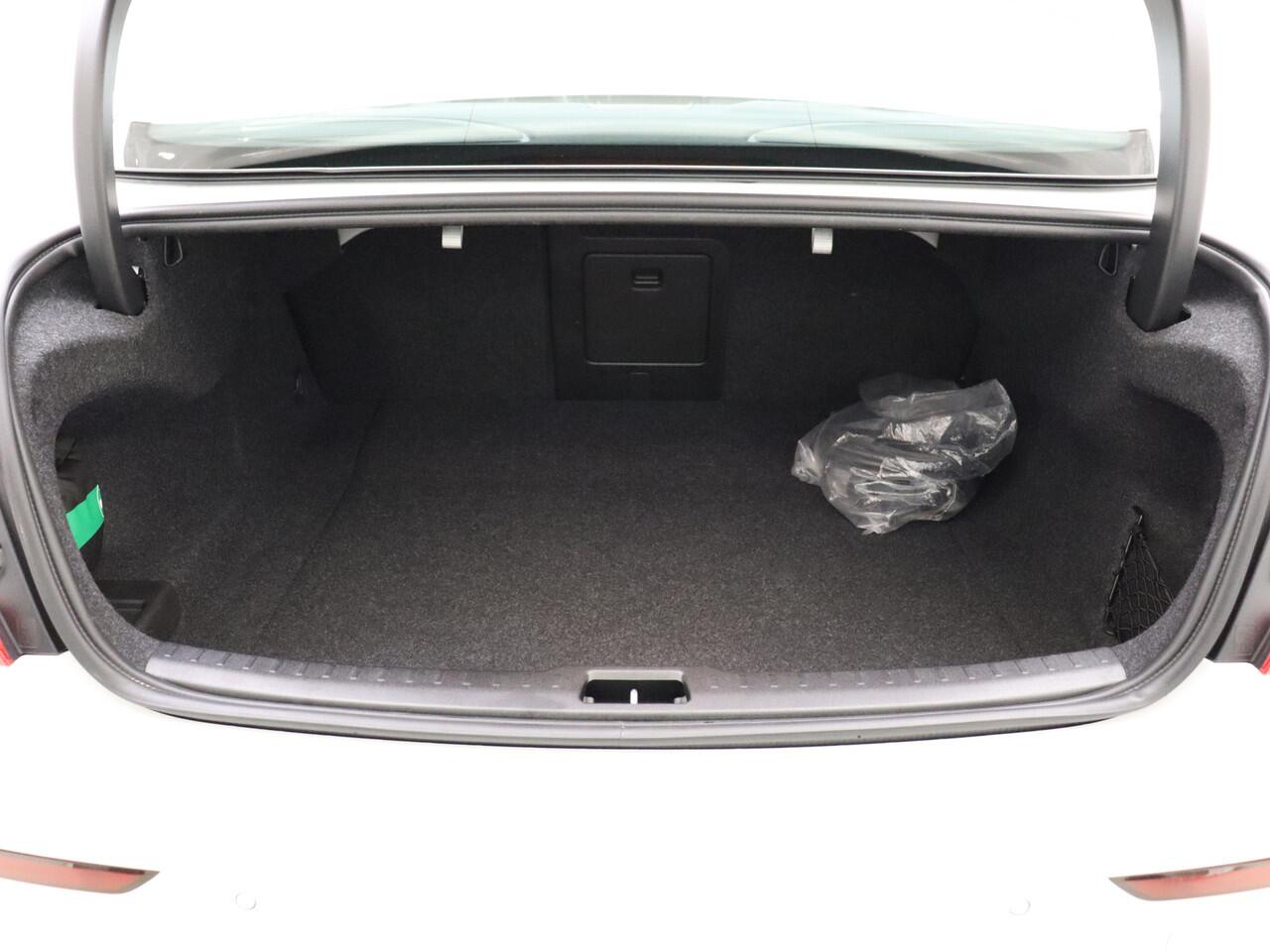 Volvo S60 T8 455pk AWD Polestar Engineered / B&W Audio / Gelaagd glas / Öhlins instelb. dempers / Brembo remmen / Panoramadak / 360 Camera / Head-Up /