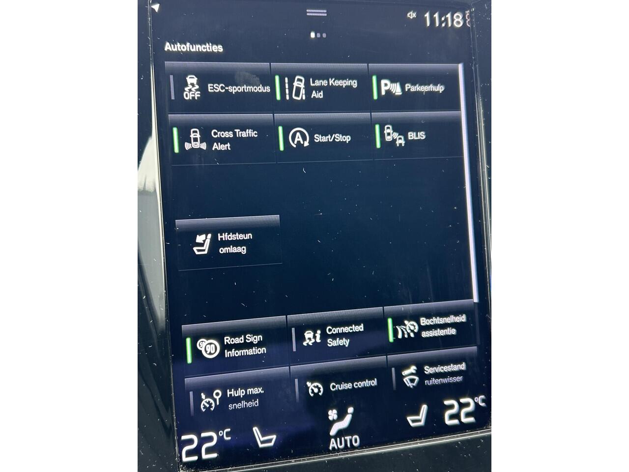 Volvo S60 2.0 B4 R-Design Adaptieve Cruise Control / BLIS / Stoel- en stuurverw. / Trekhaak / Elektr. verst. best stoel / Contourstoelen met zitting verlenger / Keyless Drive