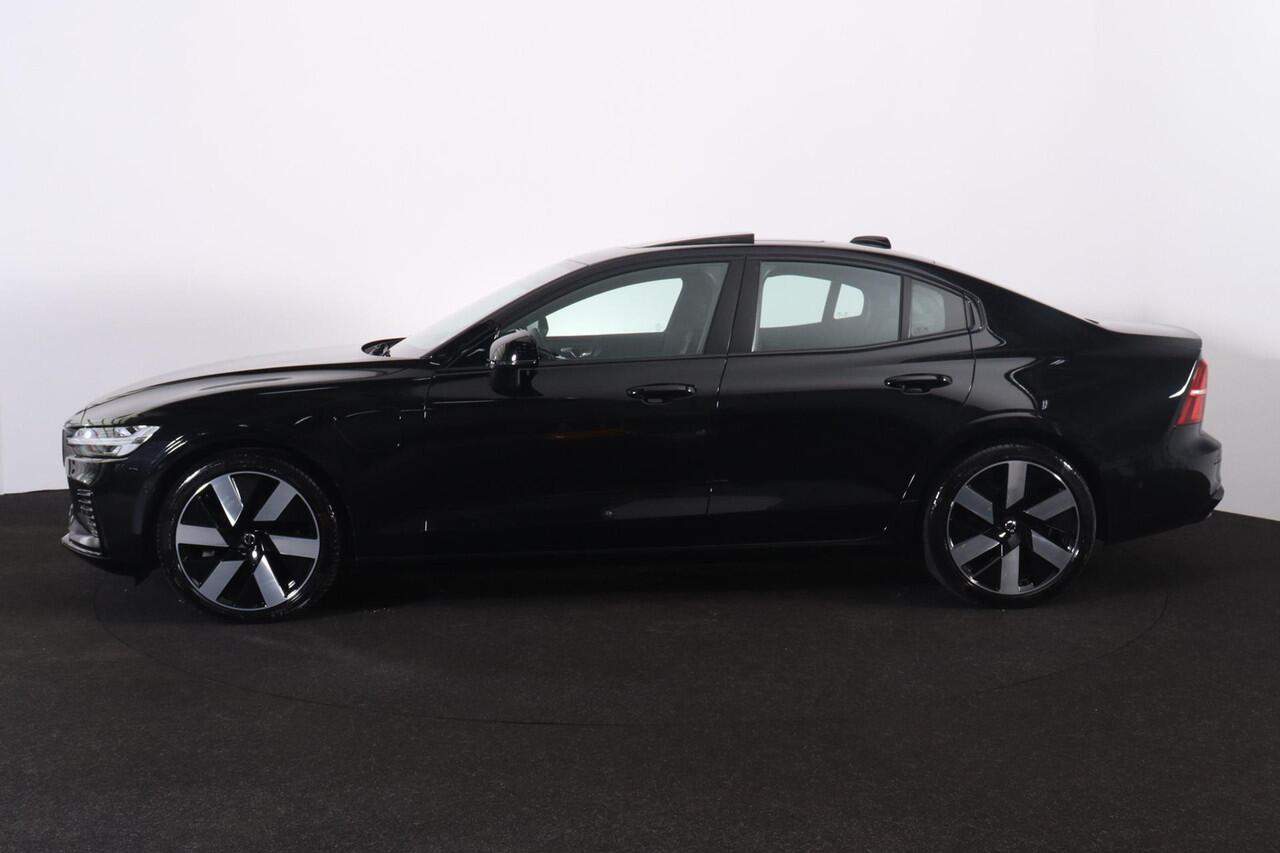 Volvo S60 Recharge T8 AWD Ultra Dark - Panorama/schuifdak - IntelliSafe Assist & Surround - 360º Camera - Bowers & Wilkins audio - Adaptieve LED koplampen - Verwarmde voorstoelen, stuur & achterbank - Parkeersensoren voor & achter - Elektr. bedienb. voorstoelen met