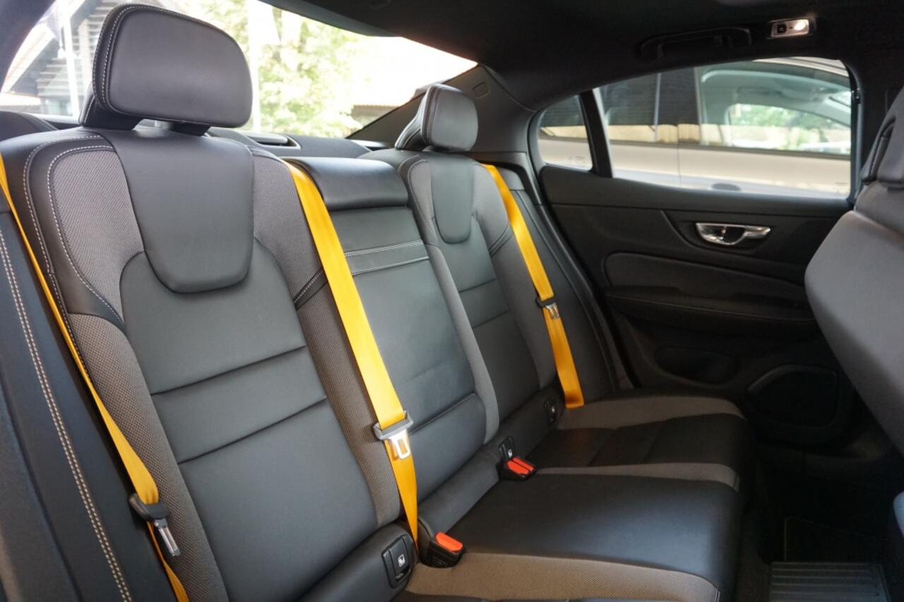 Volvo S60 2.0 T8 AWD Polestar Engineered | Schuif-/Kanteldak | H&K | 360°