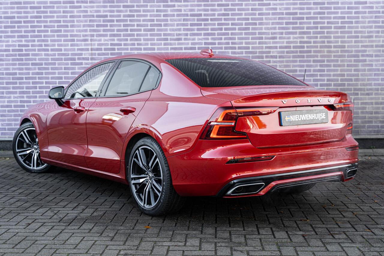 Volvo S60 2.0 B3 R-Design | Adaptieve Cruise Control | Navigatie | Dode hoek detectie BLIS | Elektrische stoelverstelling | 19" velgen | Getint glas | LED koplampen | Keyless | Pilot assist |