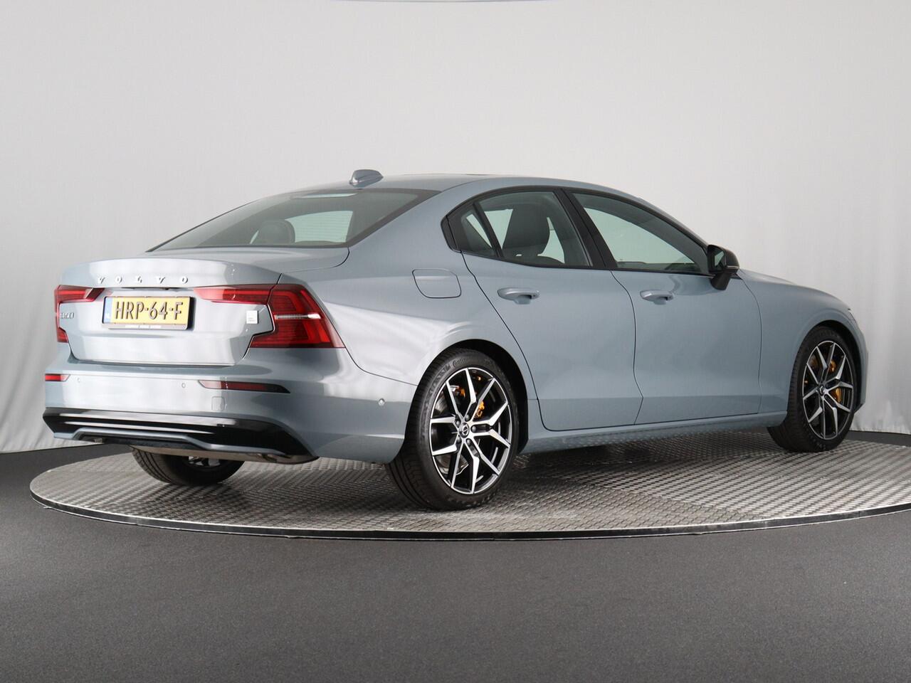 Volvo S60 2.0 T8 AWD Polestar Engineered 456Pk Long Range (Pano / Gelaagd glas / Öhlins / Bower&Wilkins / 360 Camera / Head up)