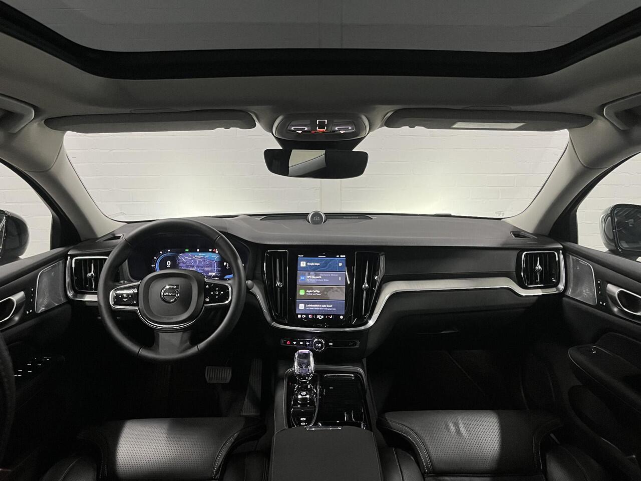 Volvo S60 2.0 T8 AWD Ultimate Dark Massage | Open dak | Bowers & Wilkins | Adapt. cruise | Stoelventilatie /-verwarming | Head-up | *455 PK*